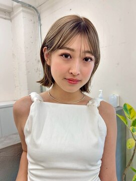 ヒュー 広島(HEW) 20代30代透明感カラーくびれボブ