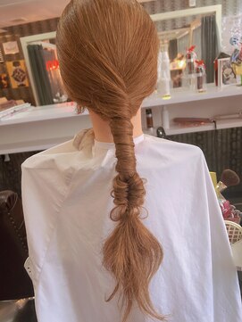 アビアンドアッシュ(Abi&Ass) ヘアセット