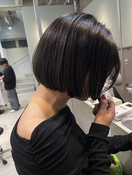 フィルムス 田町芝浦(FILMS) 黒髪/クラゲヘアー/オリーブグレー/小顔/ココアベージュ/田町