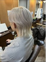 ラッシュヘアエン(Rush hair en)&nbsp;ホワイトカラー×ウルフ