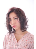 ソーホー ニューヨーク シズオカ(SOHO newyork SHIZUOKA) ラフな無造作ウェーブが大人かわいいミディ