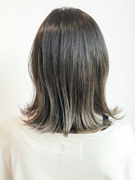 アル(AL) 外国人風バレイヤージュ　グレージュ