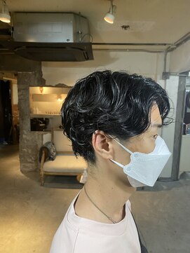 ロイジー(roijir) 【表参道　roijir】メンズパーマ×毛流れパーマ