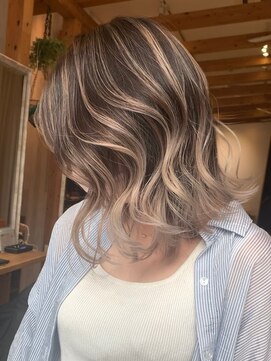 リード バイ ラグーン(LEAD by LAGOON) ミルクティーベージュダブルカラーハイライトバレイヤージュ