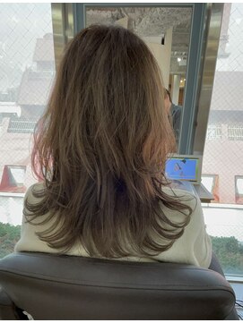 アリスバイアフロート 自由が丘(ALICe by AFLOAT) ウルフレイヤーカット