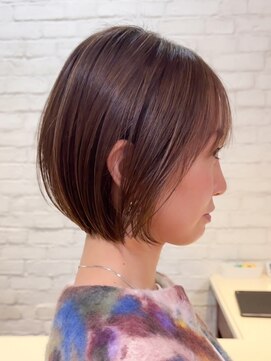 エリマ 武蔵小杉(elima) 武蔵小杉大人ショートボブグレージュカラー丸みレイヤーくびれ