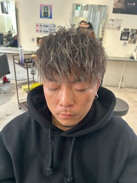 メンズサロン キング 高槻店(Men’s salon K!ng) 波巻きツイストスパイラルパーマ/フェザーパーマ/眉毛/メンズ