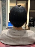 耳かけショートボブ