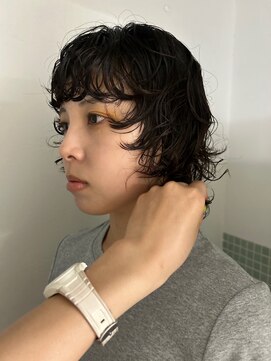 ヘン(hen) 【心斎橋hen】ウルフボブ