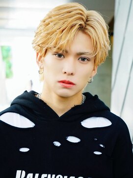 MEN'S HAIR BLEACHi 北18条店【12月5日オープン（予定）】 【BLEACHi】ニュアンスコンマセンターパート