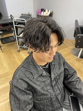 アレス バイ シカ 神戸三宮元町店(ALLES by Cica) 波巻きツイストスパイラルパーマツーブロック刈り上げ