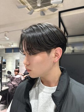 アンダーバーホワイト(_WHITE) ナチュラルセンターパート