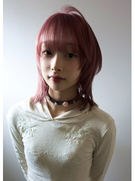 ゾーイダイミョウ(ZOEY daimyo) 大名　レイヤーカット　ブリーチカラー