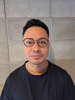ワンワンオー バーバーショップ コンチネンタル(@110 BARBER SHOP continental) ビジネスショートスキンフェードフェザーアップ