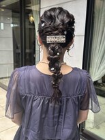 タリーゼ(TALISE)&nbsp;編み込み×ぽこぽこポニー