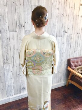 ヘアースペース ムーン(Hair Space MOON) 大人の着物の着付とヘアセット、式に間に合うように早朝でも可能