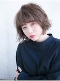 外ハネショート アッシュカラー