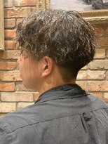 ヒロギンザバーバーショップ 丸の内店(HIRO GINZA BARBER SHOP)&nbsp;メンズヘアー　ツイストスパイラルパーマ　丸の内/大手町/東京
