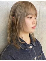 セル(CELL)&nbsp;ハッシュカット　ハイトーン　ミルクティーベージュ　ウルフ