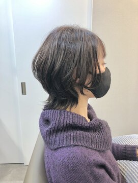 グルフーナ(Gullhona) -short wolf-