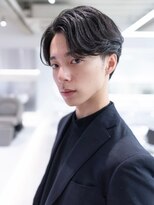 イオ 本厚木(io)&nbsp;波巻きスパイラルパーマセンターパートアッシュブラック