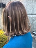 30代40代50代/ミディアム外ハネボブアッシュ/シルキーベージュ