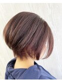 タイトな前下がりショートボブ×ピンクバイオレット♪