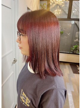 ステア メゾン(stir maison) ツヤ感抜群のボルドーカラー