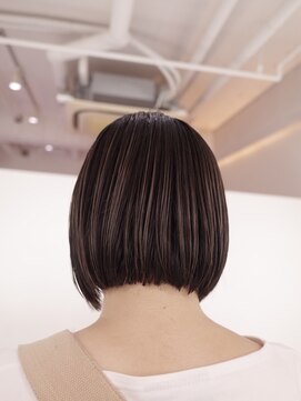 レフ(LEF) ボブ/エンドカラー/アンブレラ/ケアブリーチ/セクションカラー