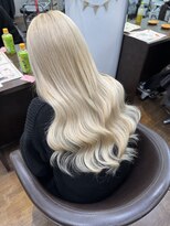 ヘアーデザインルアナ(Hair design Luana.)&nbsp;ホワイトブロンド