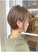 ショートstyle×やわらかベージュ