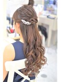 ねじりのシンプルハーフアップ