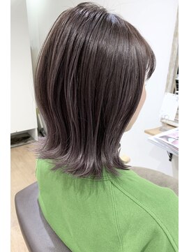 オウル(Owll) ☆Owll☆外ハネ前下がりボブグラデーションカラー