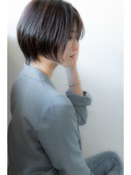 エルフォ(elfo) 【elfo】シースルーバングで印象チェンジのショートボブ