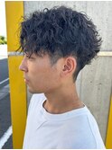 センターパートツイストパーマツイストスパイラルパーマ刈り上げ