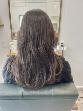 エピックコースト(epic coast) 【外国人風】小顔ロングスタイル