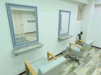 レイジーウッド(Lazy wood)の写真/【鶴ヶ峰駅徒歩1分】落ち着きのある少人数サロン。一人一人に合わせた施術で艶やかで健康的な美髪をご提供