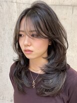 ヨロ 上野(YOLO)&nbsp;ハイライトカラーミルクティーベージュレイヤーカット