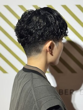 バーバーバー 四谷(BARBER-BAR) 大人カッコいい女子のスペインカール