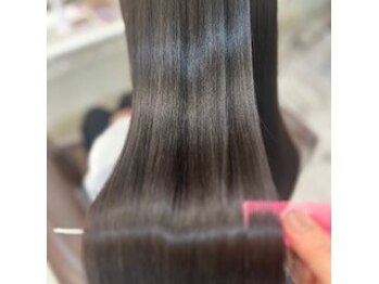 Salon des Bijoux 【サロン　デ　ビジュー】