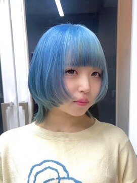 アドネ プライム(adne prime) ブルーカラー　ペールブルー　ウルフカット