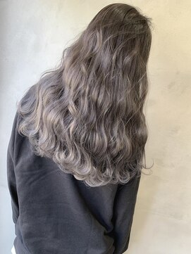 フル(FuLL) 色濃く透けるグレージュ