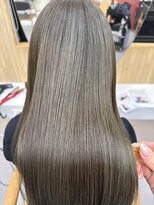 スト 静岡鷹匠(sto) 着物ヘア/ダークアッシュ/ミディアムレイヤーカット/静岡鷹匠