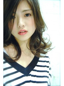 ホラン(HoLan) 【HoLan】くびれミディxベージュカラーxフェザーカール