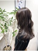ロングレイヤー×マットグレージュ