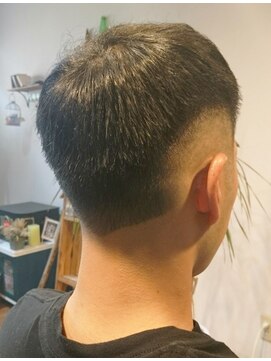 ヘアールーム フージンイーウー(hair room Foojng ewoo) バーストフェード・クロップスタイル☆