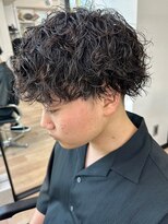 ウェイビーエフティフィフス 横浜西口(WAVEY ft.fifth) ツイストスパイラルパーマ波巻きスパイラル刈り上げマッシュ