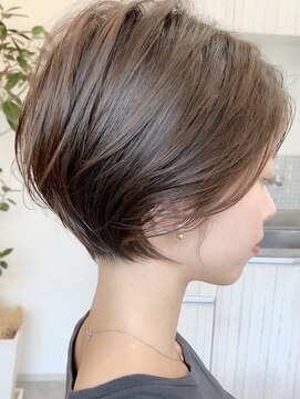 アイドットプラス 表参道(i.+omotesando) 束感つや髪丸みショートボブ20代ヘア30代ヘア小顔まわり可愛い