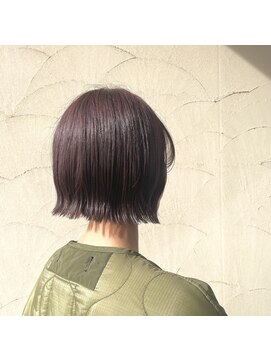 ラグ(rug) 前下がり切りっぱなしボブ/外ハネショート