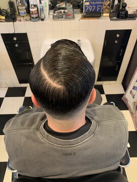 ジェントルマンバーバー(gentleman Barber) サイドパート
